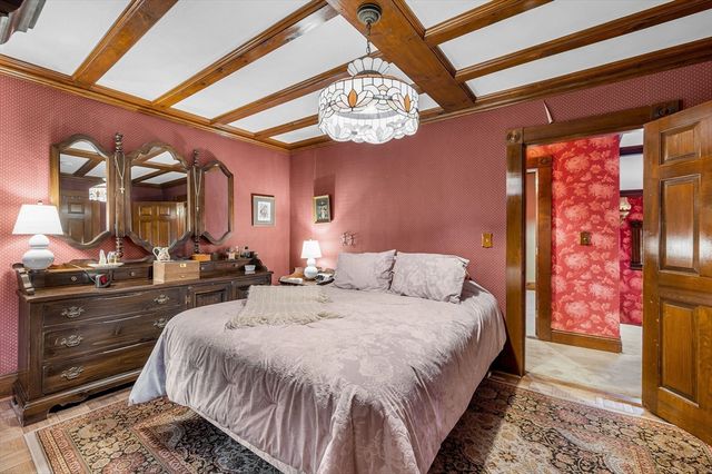 153 Eleventh, Lowell, MA 01850