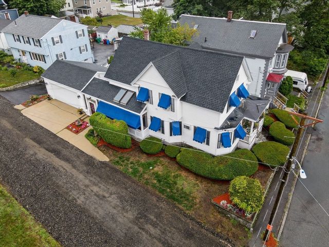 153 Eleventh, Lowell, MA 01850