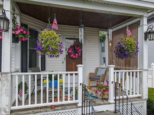 153 Eleventh, Lowell, MA 01850