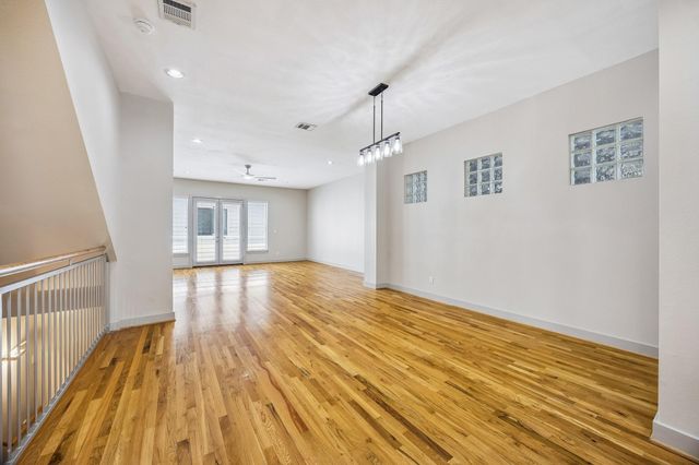 5802 Maxie Street C, Houston, TX 77007