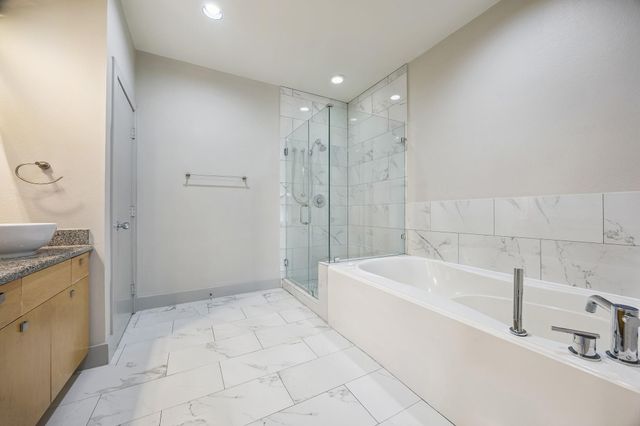 5802 Maxie Street C, Houston, TX 77007