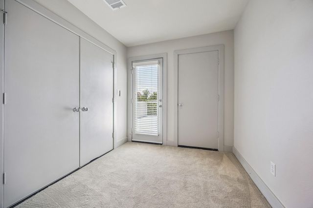 5802 Maxie Street C, Houston, TX 77007