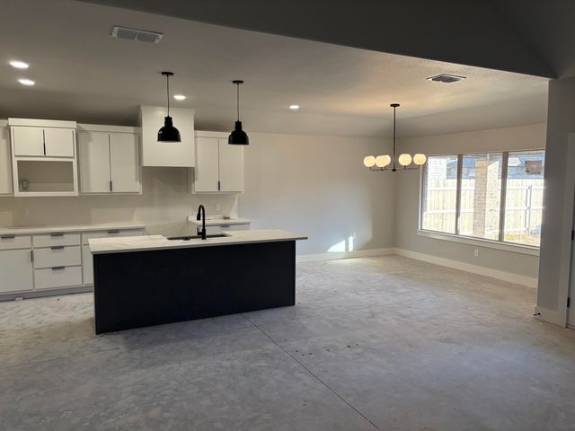 2915 135th Street, Lubbock, TX 79423