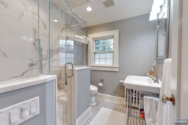 443 Sicomac Avenue, Wyckoff, NJ 07481