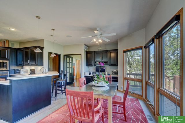 17402 augusta Circle, Omaha, NE 68136