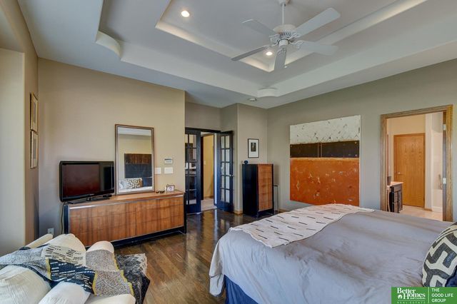 17402 augusta Circle, Omaha, NE 68136