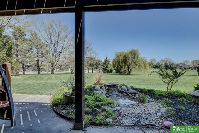 17402 augusta Circle, Omaha, NE 68136