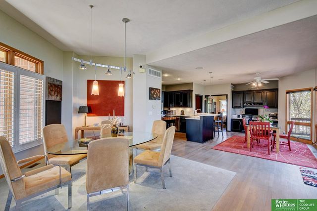 17402 augusta Circle, Omaha, NE 68136