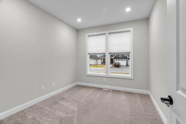 10748 40th Street N, Lake Elmo, MN 55042