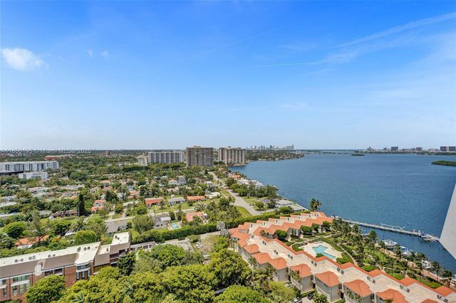 4000 Towerside Ter PH9, Miami, FL 33138