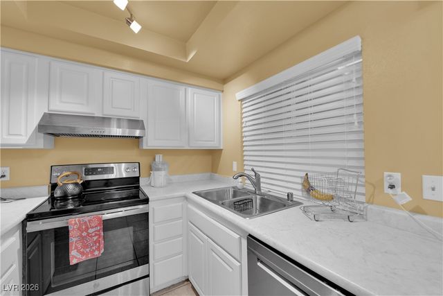 4770 Topaz Street 108, Las Vegas, NV 89121