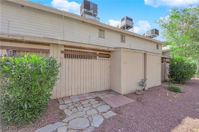 4770 Topaz Street 108, Las Vegas, NV 89121