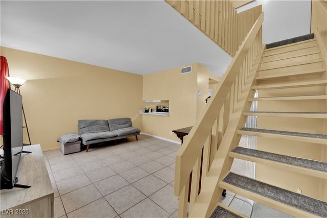 4770 Topaz Street 108, Las Vegas, NV 89121