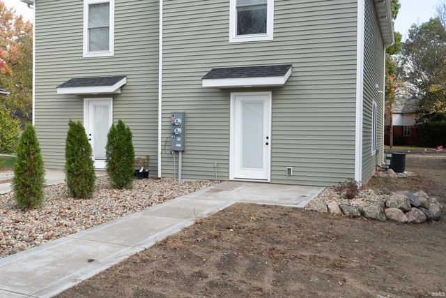 1117 Edwardsburg Ave., Elkhart, IN 46514