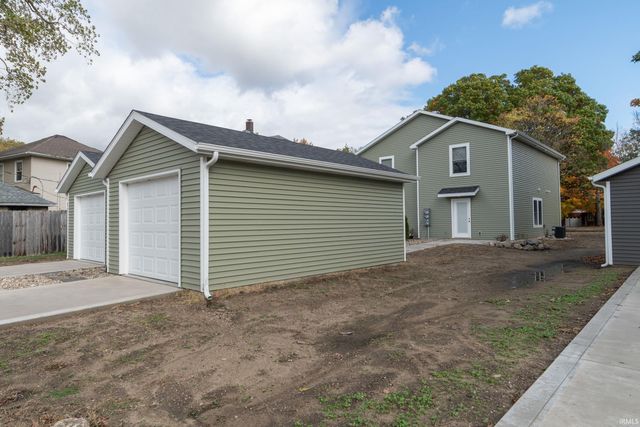 1117 Edwardsburg Ave., Elkhart, IN 46514