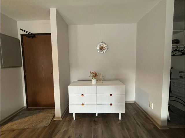 7301 W 101st Street 102, Bloomington, MN 55438