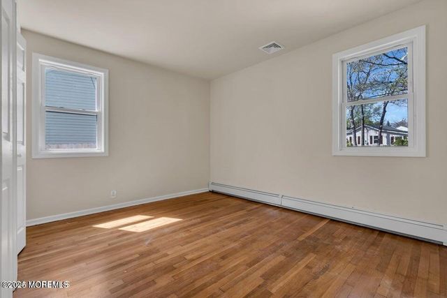 34 Chadwick Avenue, Toms River, NJ 08753