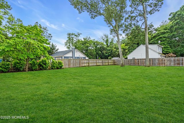 34 Chadwick Avenue, Toms River, NJ 08753