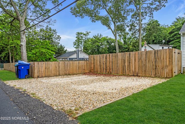 34 Chadwick Avenue, Toms River, NJ 08753
