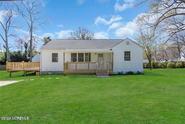 34 Chadwick Avenue, Toms River, NJ 08753