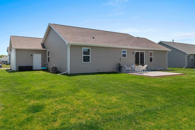 1960 RED FOX LANE, Kaukauna, WI 54130