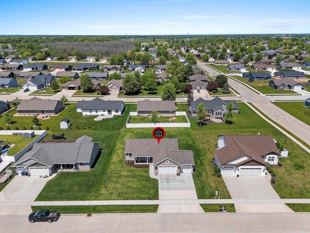1960 RED FOX LANE, Kaukauna, WI 54130