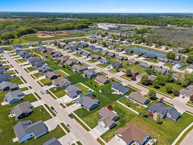 1960 RED FOX LANE, Kaukauna, WI 54130