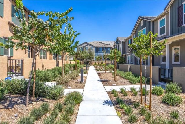 4229 E Carmel Privado, Ontario, CA 91761