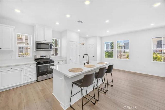 4229 E Carmel Privado, Ontario, CA 91761