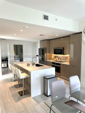 2000 Metropica Way 2109, Sunrise, FL 33323