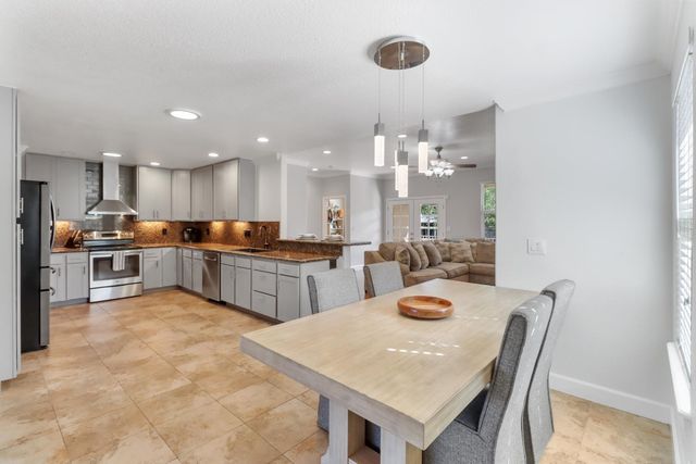 5106 Mckinney Way, Carmichael, CA 95608