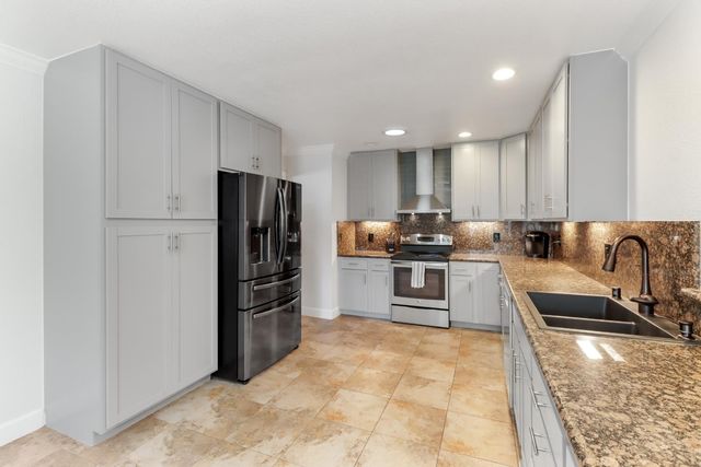 5106 Mckinney Way, Carmichael, CA 95608