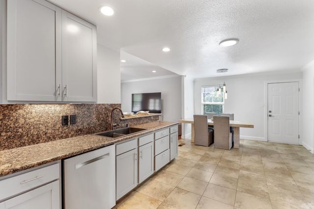 5106 Mckinney Way, Carmichael, CA 95608