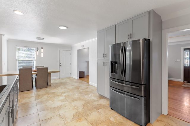 5106 Mckinney Way, Carmichael, CA 95608