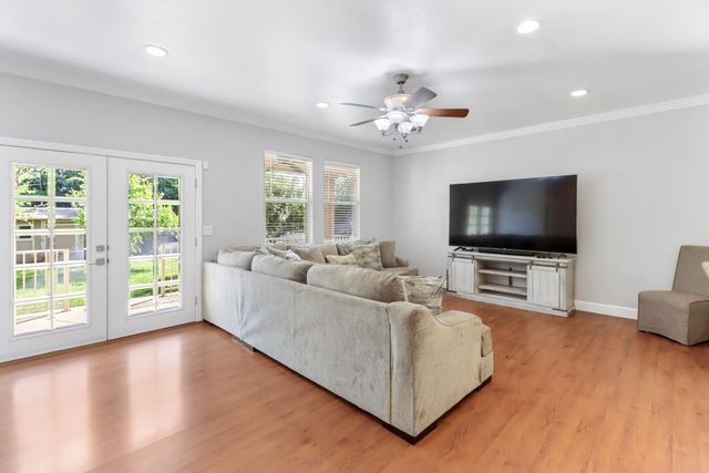 5106 Mckinney Way, Carmichael, CA 95608