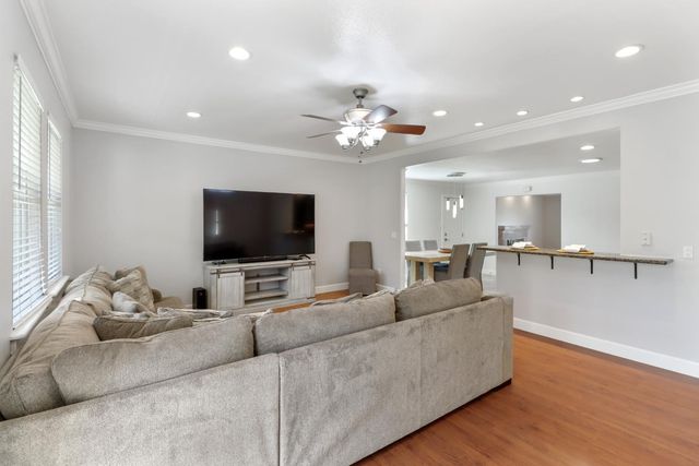 5106 Mckinney Way, Carmichael, CA 95608