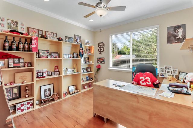 5106 Mckinney Way, Carmichael, CA 95608