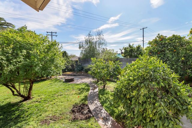 5106 Mckinney Way, Carmichael, CA 95608