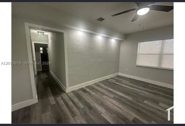 2154 NE 168th St 2154, North Miami Beach, FL 33162