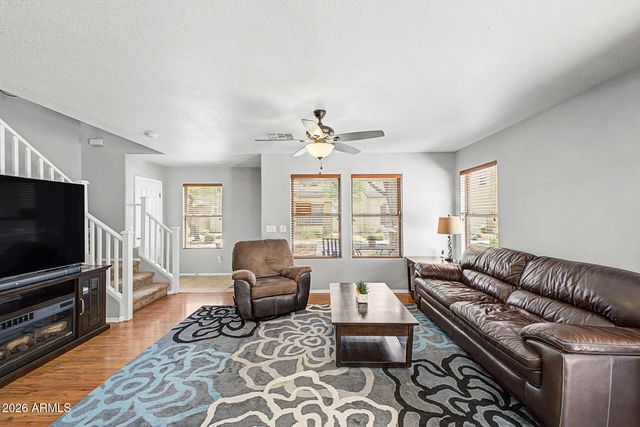 5815 E Grove Avenue, Mesa, AZ 85206