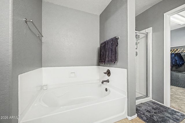 5815 E Grove Avenue, Mesa, AZ 85206