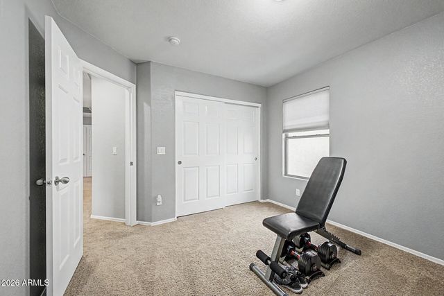 5815 E Grove Avenue, Mesa, AZ 85206