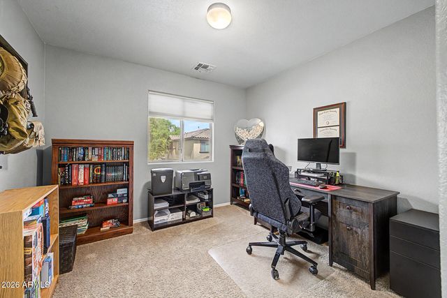 5815 E Grove Avenue, Mesa, AZ 85206