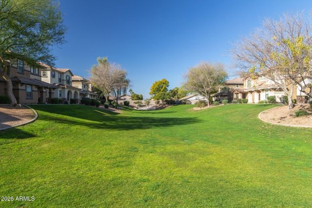 5815 E Grove Avenue, Mesa, AZ 85206