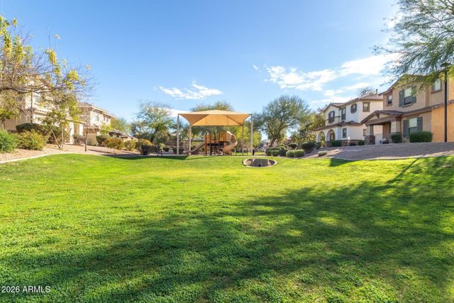 5815 E Grove Avenue, Mesa, AZ 85206