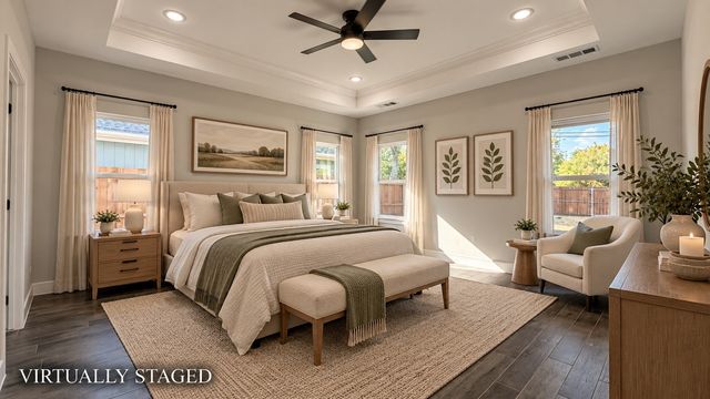 302 W Pine Street, Whitewright, TX 75491