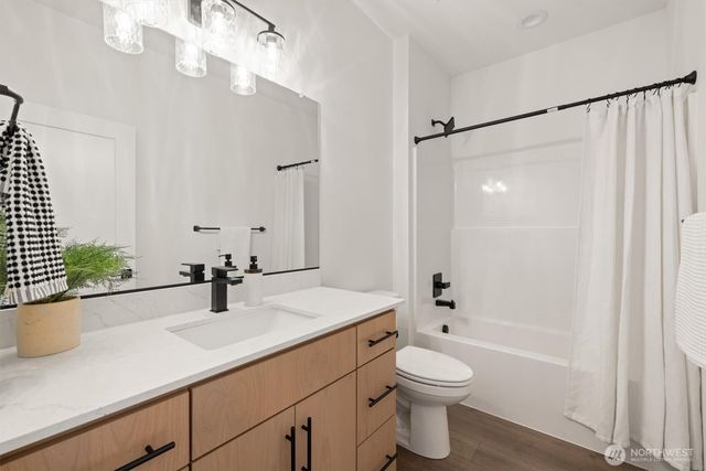 151 E Airedale Avenue, La Center, WA 98629