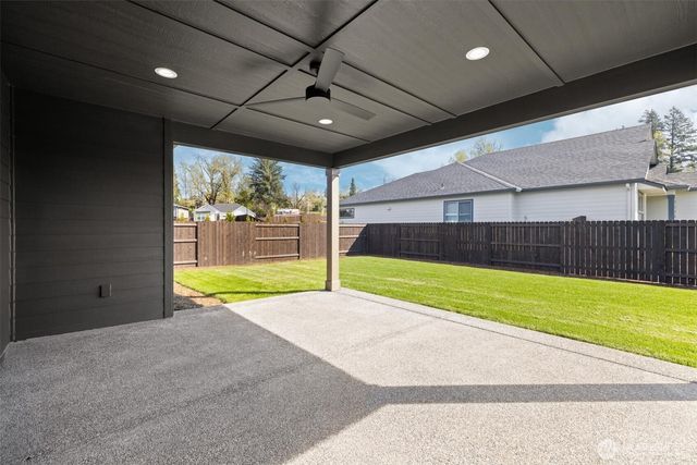 151 E Airedale Avenue, La Center, WA 98629