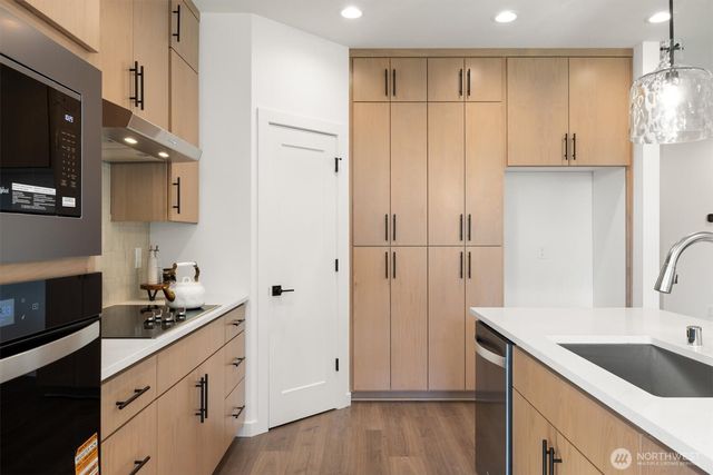 151 E Airedale Avenue, La Center, WA 98629