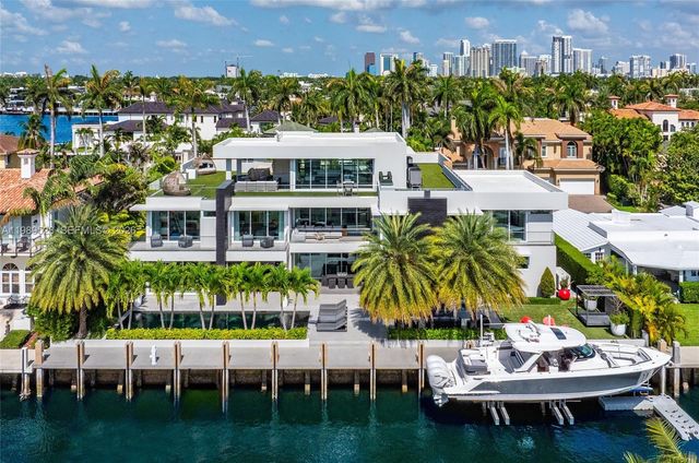 650 Royal Plaza Drive, Fort Lauderdale, FL 33301